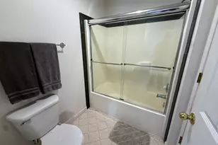 1027 Wasco St, Hood River, OR 97031 - Photo 23