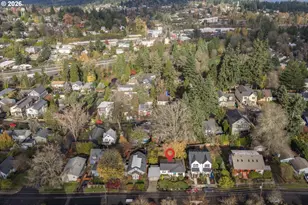 1323 SW Carson St, Portland, OR 97219 - Photo 33