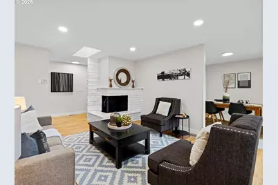 19765 NE Everett Ln, Portland, OR 97230 - Photo 7