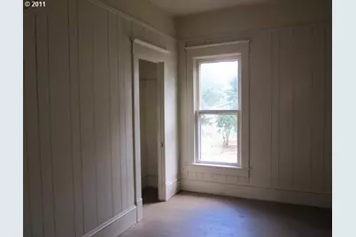 1725 SE Mill St, Roseburg, OR 97470 - Photo 9