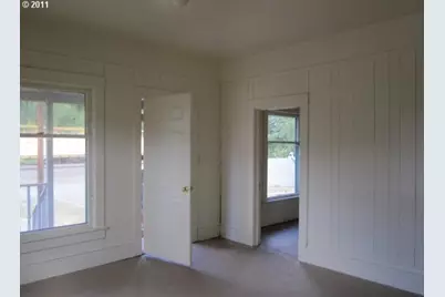 1725 SE Mill St, Roseburg, OR 97470 - Photo 7