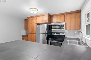 1829 NW Lovejoy St, Portland, OR 97209 - Photo 13