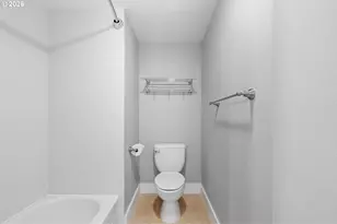 1829 NW Lovejoy St, Portland, OR 97209 - Photo 21