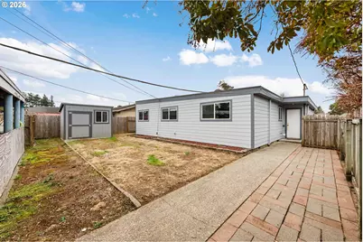 3123 Oak St, North Bend, OR 97459 - Photo 31