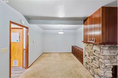 3123 Oak St, North Bend, OR 97459 - Photo 3