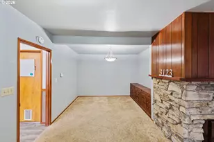 3123 Oak St, North Bend, OR 97459 - Photo 3