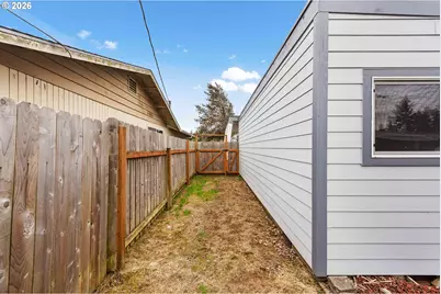 3123 Oak St, North Bend, OR 97459 - Photo 33