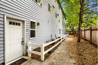 2539 SE 141st Ave #2, Portland, OR 97236 - Photo 1