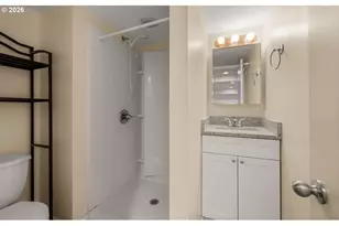 13001 SE Claybourne St, Portland, OR 97236 - Photo 15