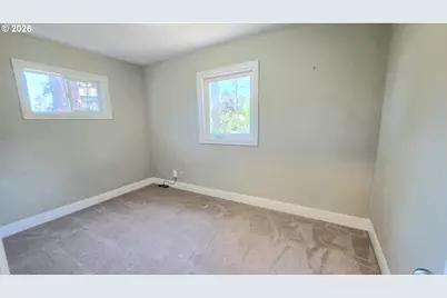13001 SE Claybourne St, Portland, OR 97236 - Photo 5