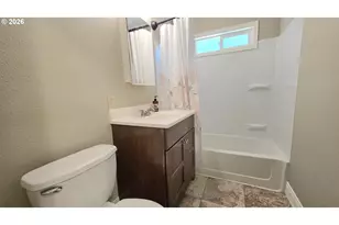 13001 SE Claybourne St, Portland, OR 97236 - Photo 9