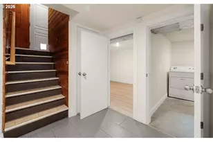 13001 SE Claybourne St, Portland, OR 97236 - Photo 11