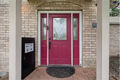 1435 SE 148th Ave, Portland, OR 97233 - Photo 3