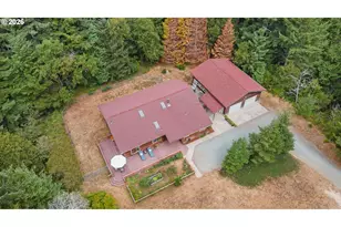 87799 Holly Ln, Bandon, OR 97411 - Photo 39