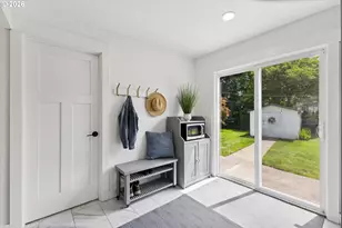 8912 SE Stephens St, Portland, OR 97216 - Photo 13