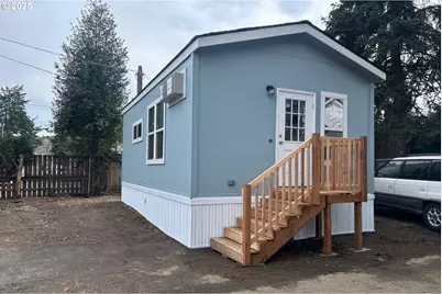 8205 SE Harney St, Portland, OR 97266 - Photo 11