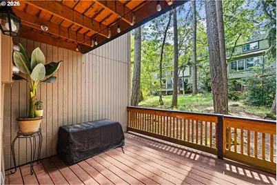 246 Woodridge Dr, Eugene, OR 97405 - Photo 11