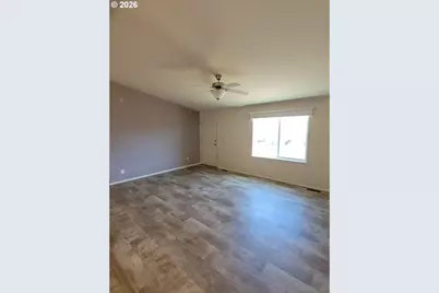 220 Deschutes Ln, Roseburg, OR 97471 - Photo 13