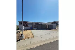 220 Deschutes Ln, Roseburg, OR 97471 - Photo 3