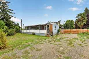 10882 NE Oak St, Donald, OR 97020 - Photo 3