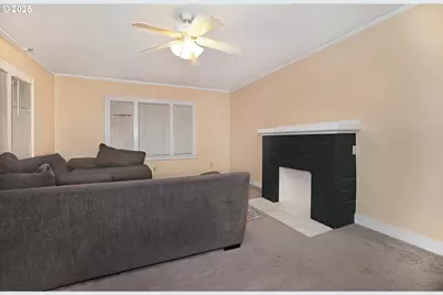 2634 NE Broadway St, Portland, OR 97232 - Photo 17