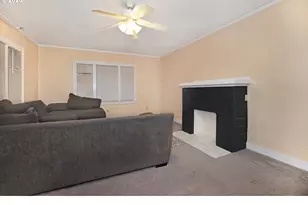 2634 NE Broadway St, Portland, OR 97232 - Photo 17