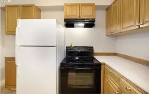 2634 NE Broadway St, Portland, OR 97232 - Photo 25