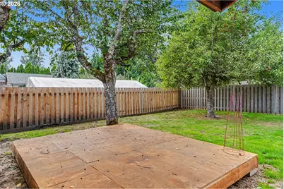 115 Grant St, Silverton, OR 97381 - Photo 27