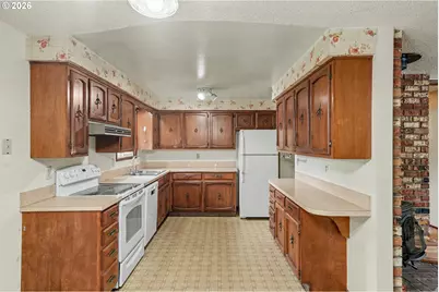 115 Grant St, Silverton, OR 97381 - Photo 13