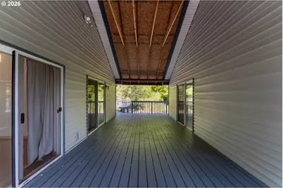 2340 Kelso Dr, Kelso, WA 98626 - Photo 17