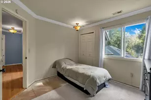 706 SW Colony Dr, Portland, OR 97219 - Photo 25