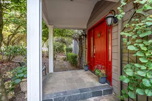 706 SW Colony Dr, Portland, OR 97219 - Photo 5