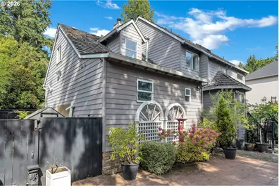 706 SW Colony Dr, Portland, OR 97219 - Photo 45