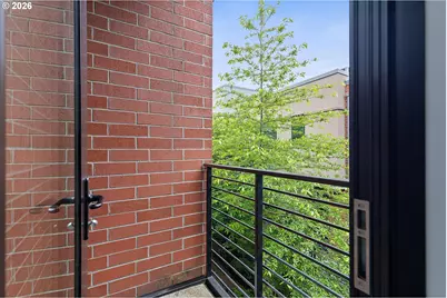 1728 NW Riverscape St, Portland, OR 97209 - Photo 19