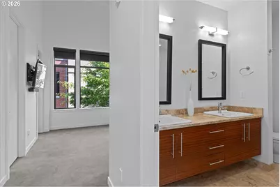 1728 NW Riverscape St, Portland, OR 97209 - Photo 21