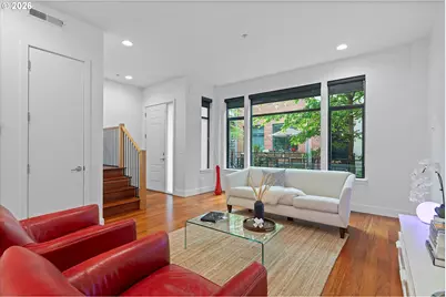 1728 NW Riverscape St, Portland, OR 97209 - Photo 5