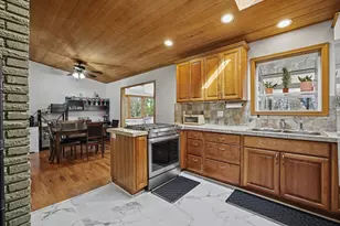 907 SW Halsey St, Troutdale, OR 97060 - Photo 9