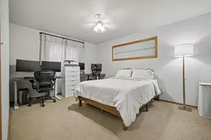 907 SW Halsey St, Troutdale, OR 97060 - Photo 17