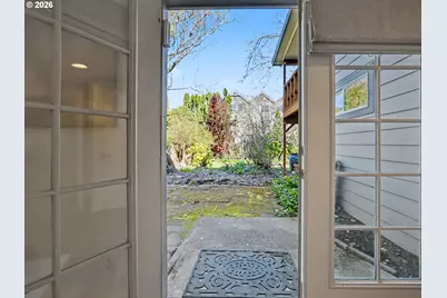 907 SW Halsey St, Troutdale, OR 97060 - Photo 35