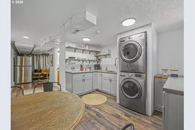 907 SW Halsey St, Troutdale, OR 97060 - Photo 41