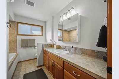 907 SW Halsey St, Troutdale, OR 97060 - Photo 19