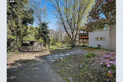 907 SW Halsey St, Troutdale, OR 97060 - Photo 43