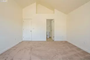 252 NW 11 Mile Ave, Gresham, OR 97030 - Photo 27