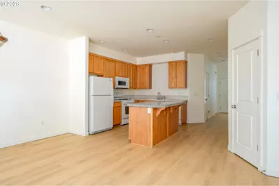 252 NW Eleven Mile Ave, Gresham, OR 97030 - Photo 17