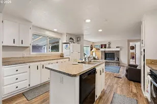 4800 Barger Dr, Eugene, OR 97402 - Photo 13