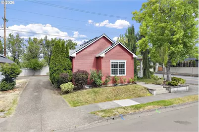 1012 NE Multnomah Dr, Fairview, OR 97024 - Photo 3