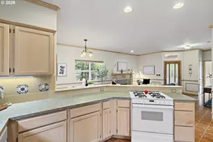 1012 NE Multnomah Dr, Fairview, OR 97024 - Photo 13