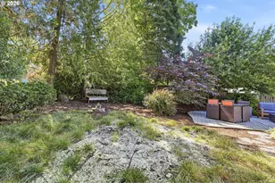 7464 SW 53rd Ave, Portland, OR 97219 - Photo 29
