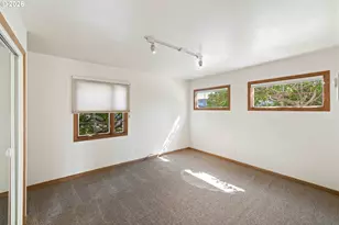 655 S 12th Ct, Coos Bay, OR 97420 - Photo 29
