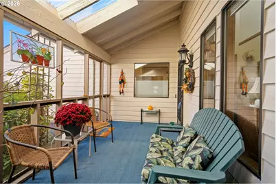 2930 Cedarwood Ct SE, Albany, OR 97322 - Photo 9